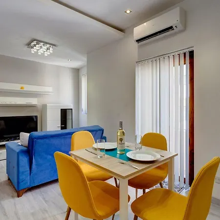 Modern Just Off The Promenade * Sliema