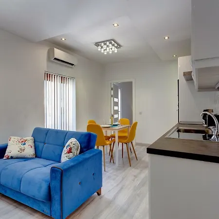 Modern Just Off The Promenade * Sliema