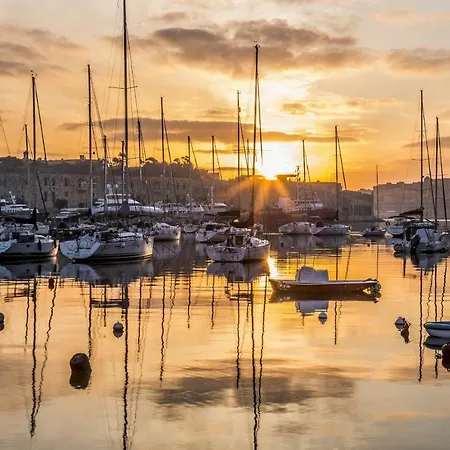 公寓 Modern Just Off The Promenade